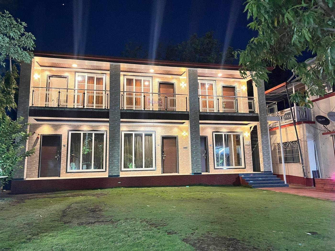 Rohan's Farms - 8 BHK — photo 2