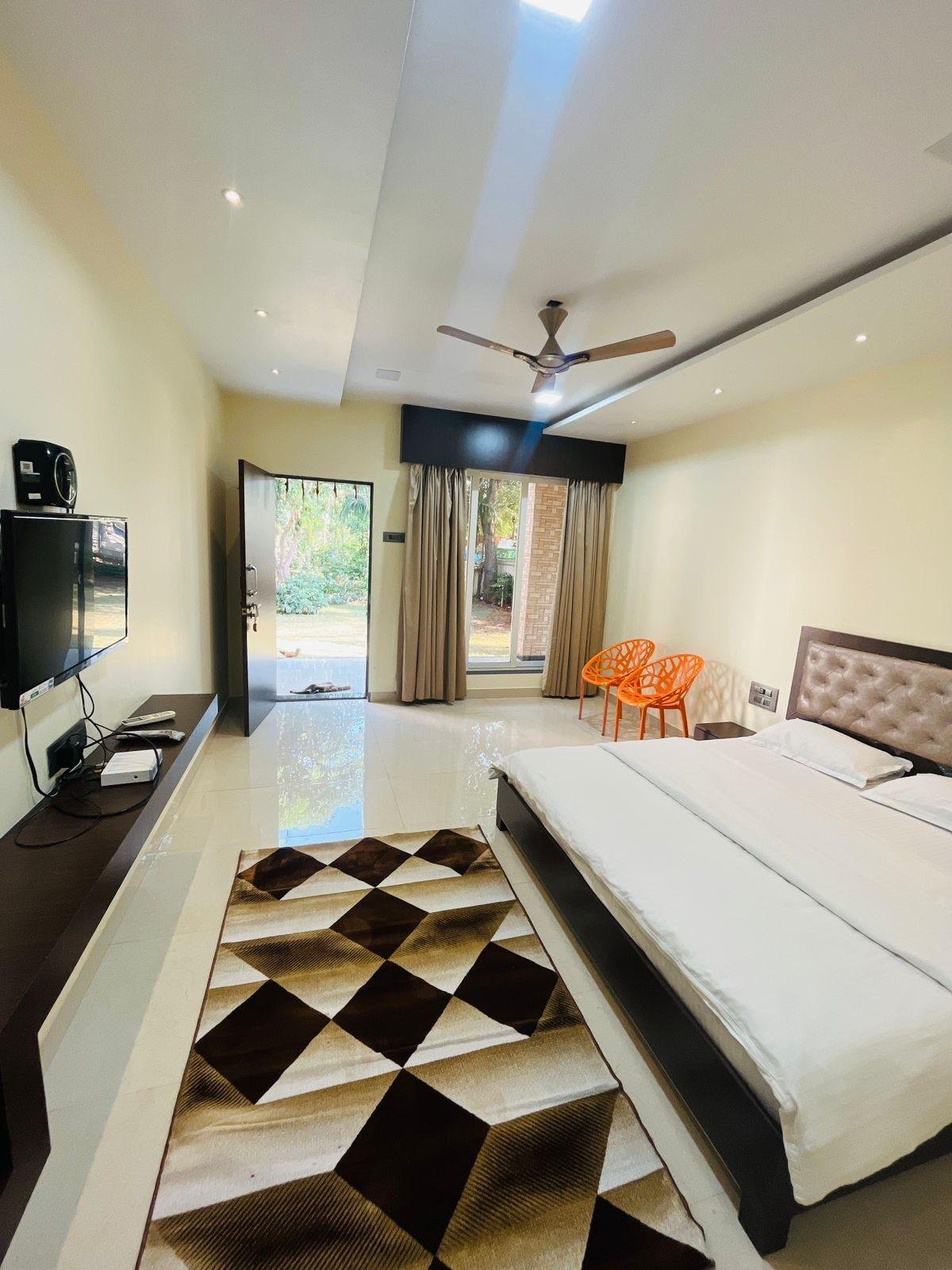 Rohan's Farms - 8 BHK — photo 7