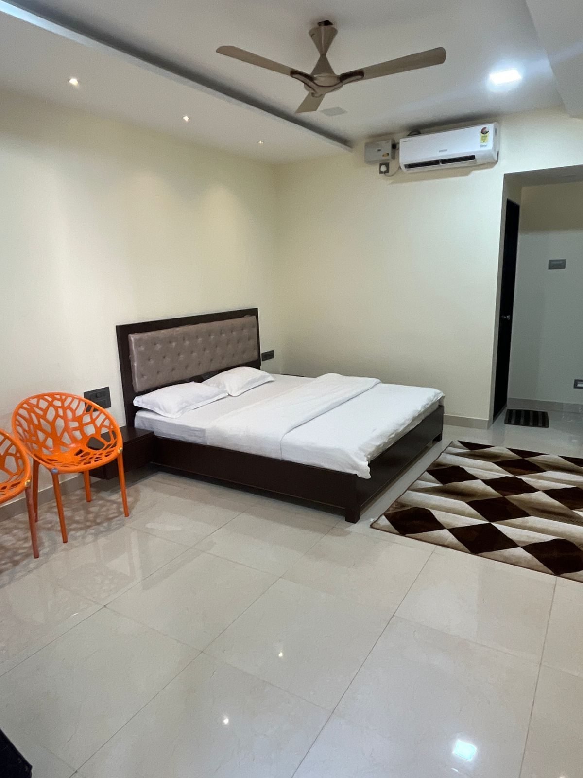 Rohan's Farms - 8 BHK — photo 11